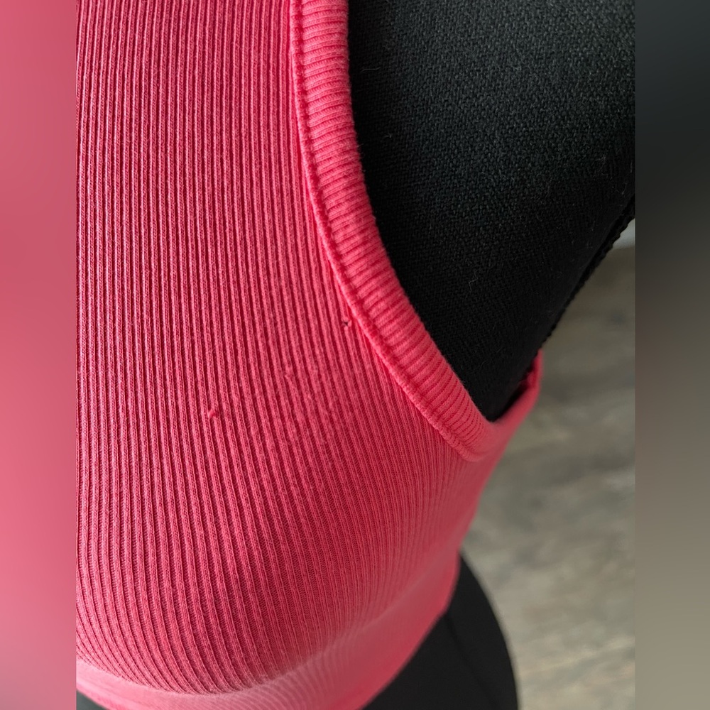 Zara Ribbed Crop Top - Picture 2 of 6